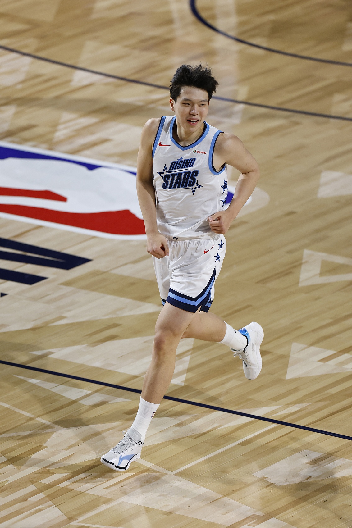 开云体育官网-拓媒：杨瀚森&amp;利拉德在全明星赛的表现证明他们都是可用之人